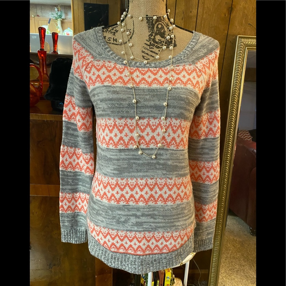 Red Camel light weight sweater (NWOT)